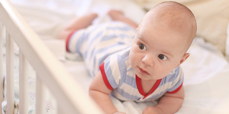 bébé de 4 mois